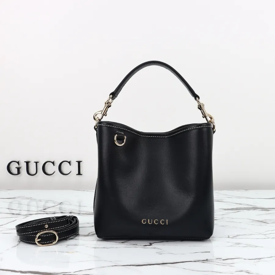 GUCCI GG Emblem small 버켓백 BLACK#815118.JPG