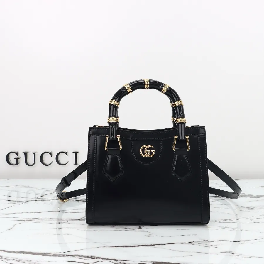 GUCCI 디아나 미니 파이썬 토트백 블랙 #832936.JPG