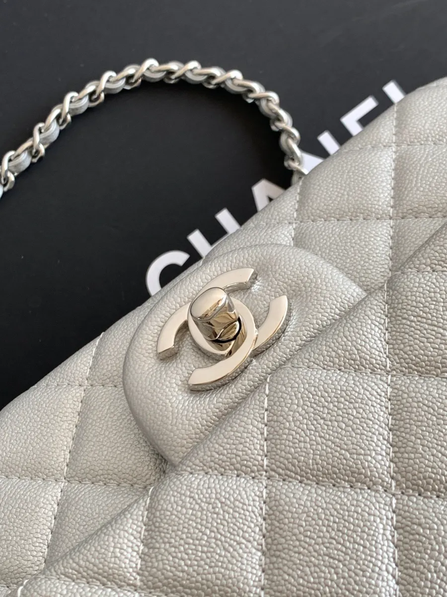 chanel_latest_mini_grained_caviar_20bag_as2431_detail_02.jpg