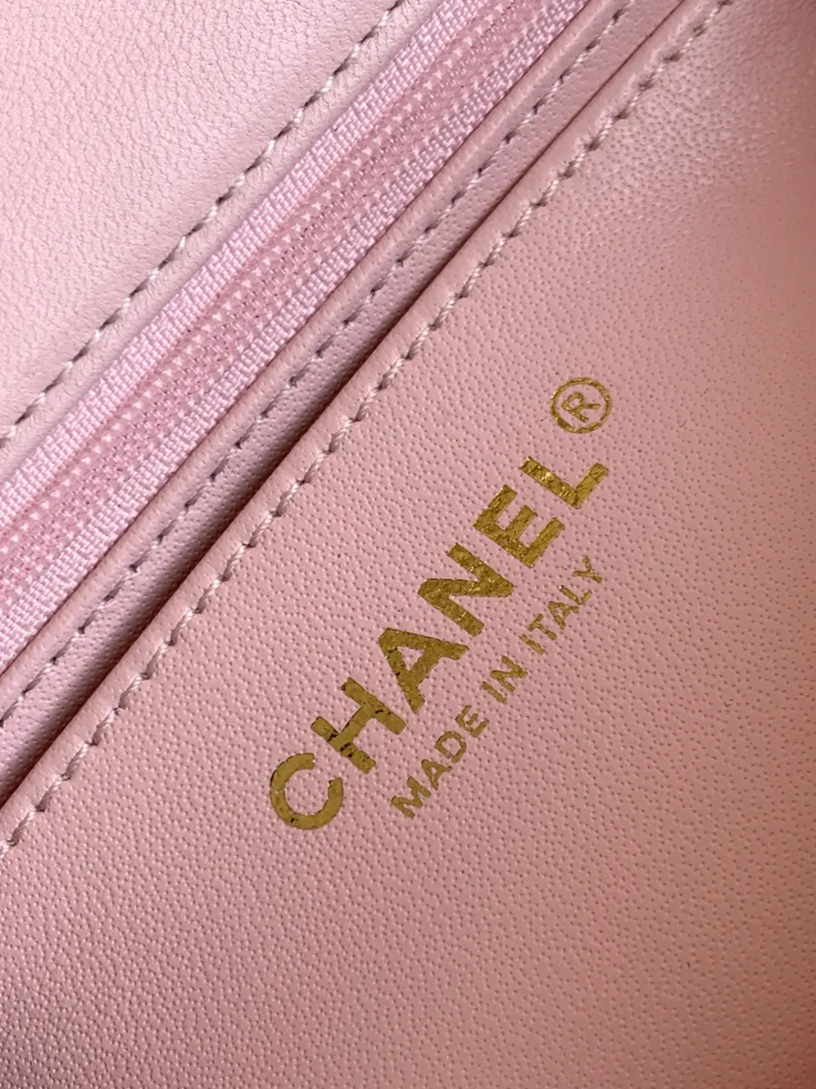 chanel_latest_mini_grained_lambskin_20bag_as2431_detail_04.jpg