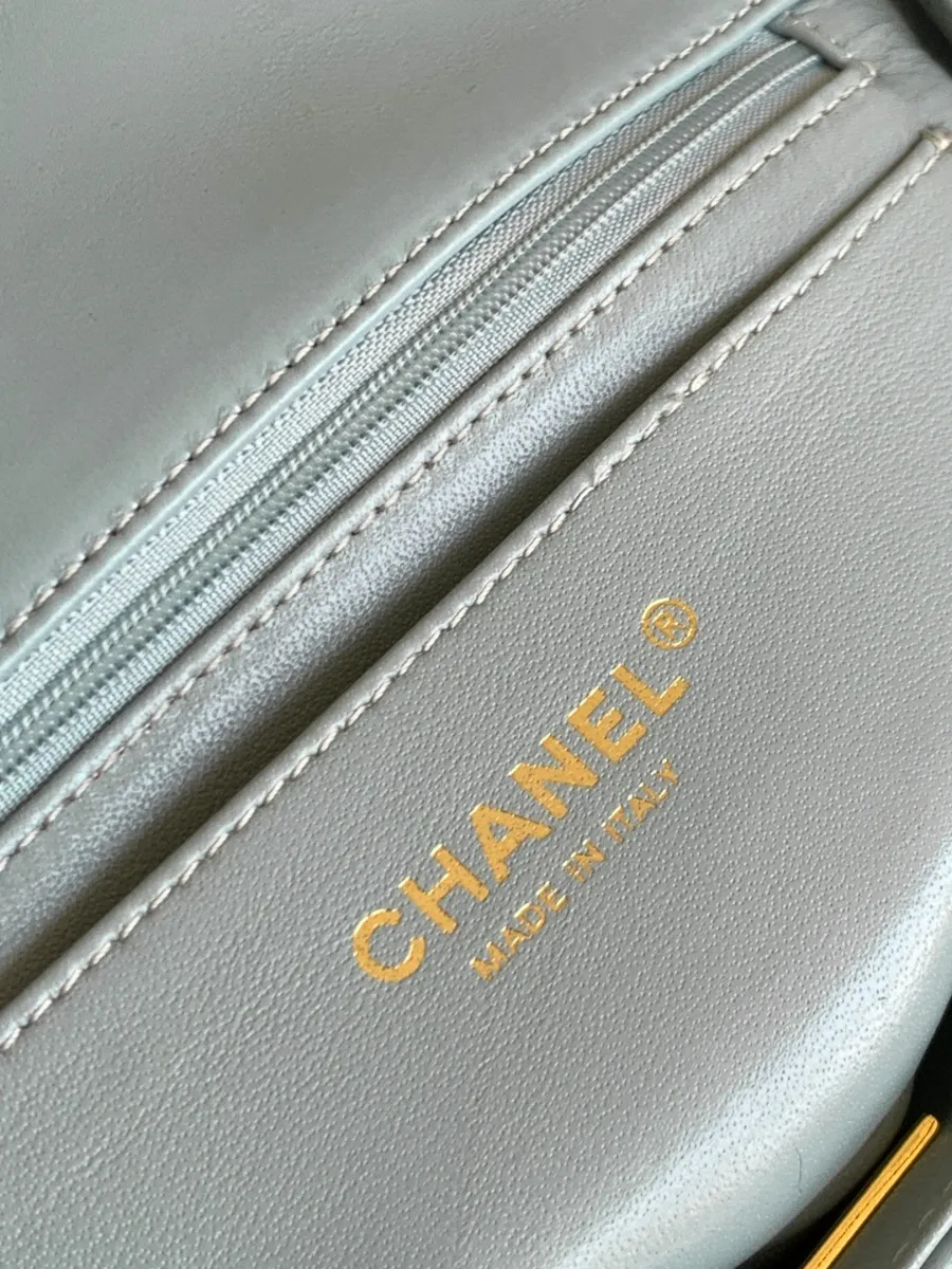 chanel_latest_mini_grained_lambskin_20bag_as2431_detail_05.jpg