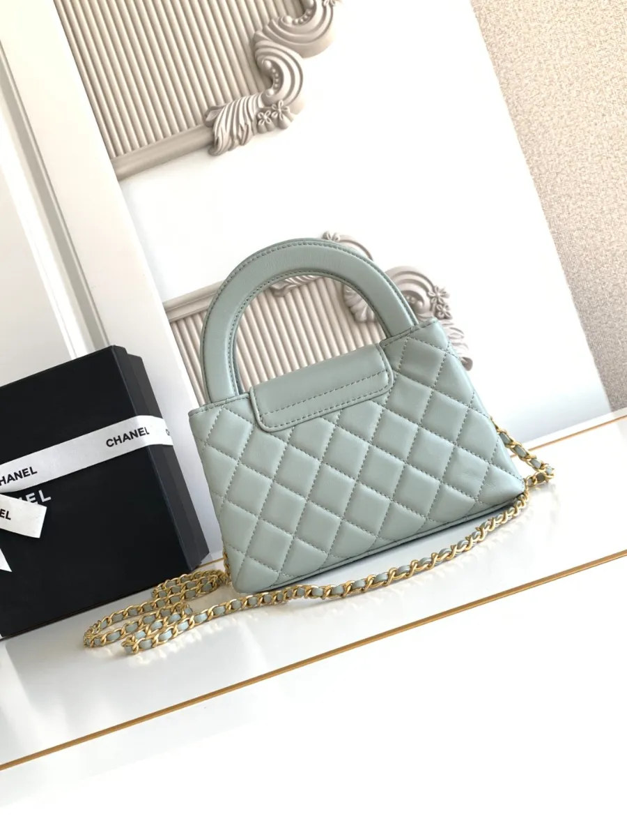chanel_lambskin_kellybag_as4416_back.jpg