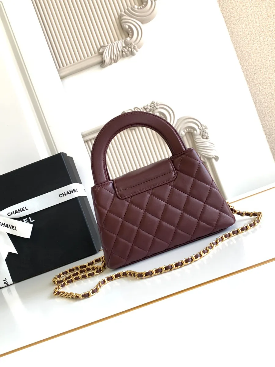 chanel_lambskin_kellybag_as4416_back.jpg