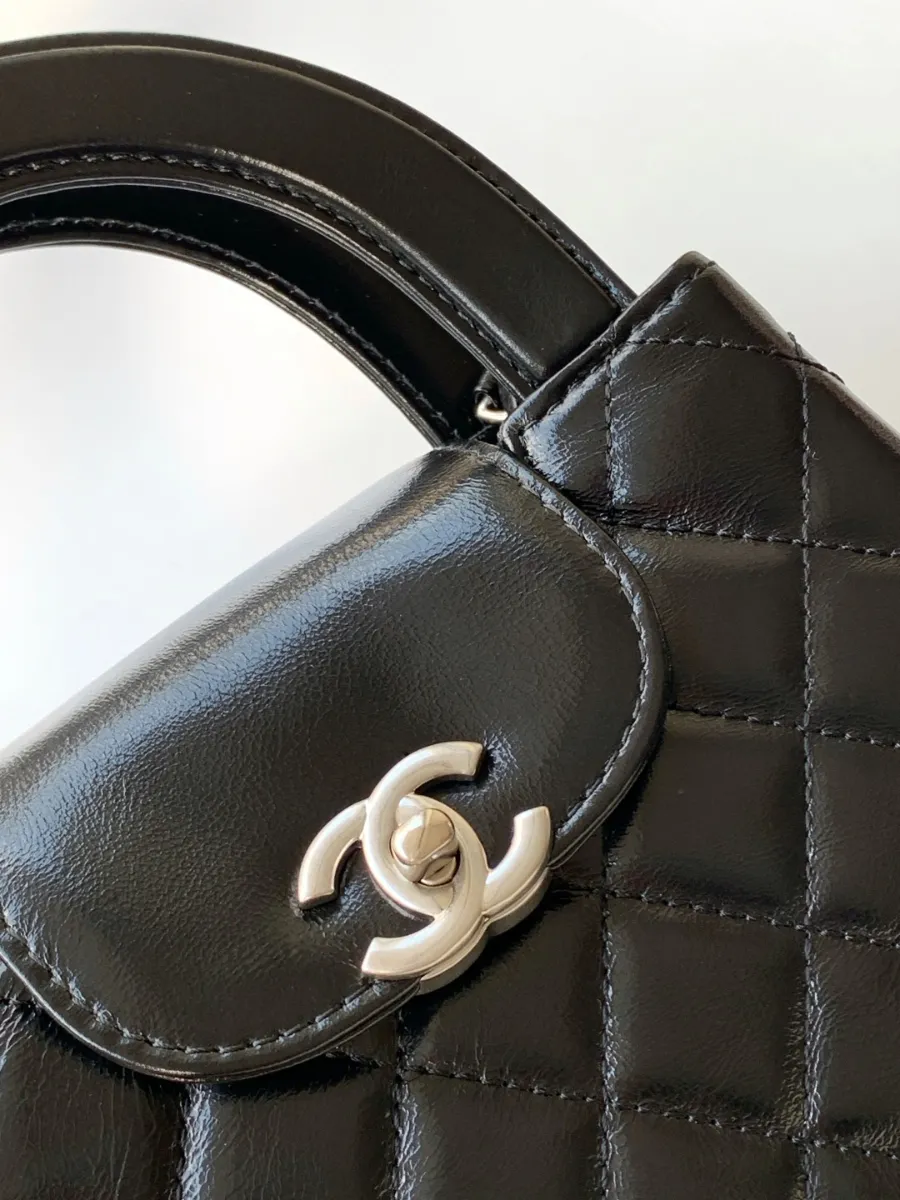 chanel_calfskin_kellybag_as4416_detail_02.jpg