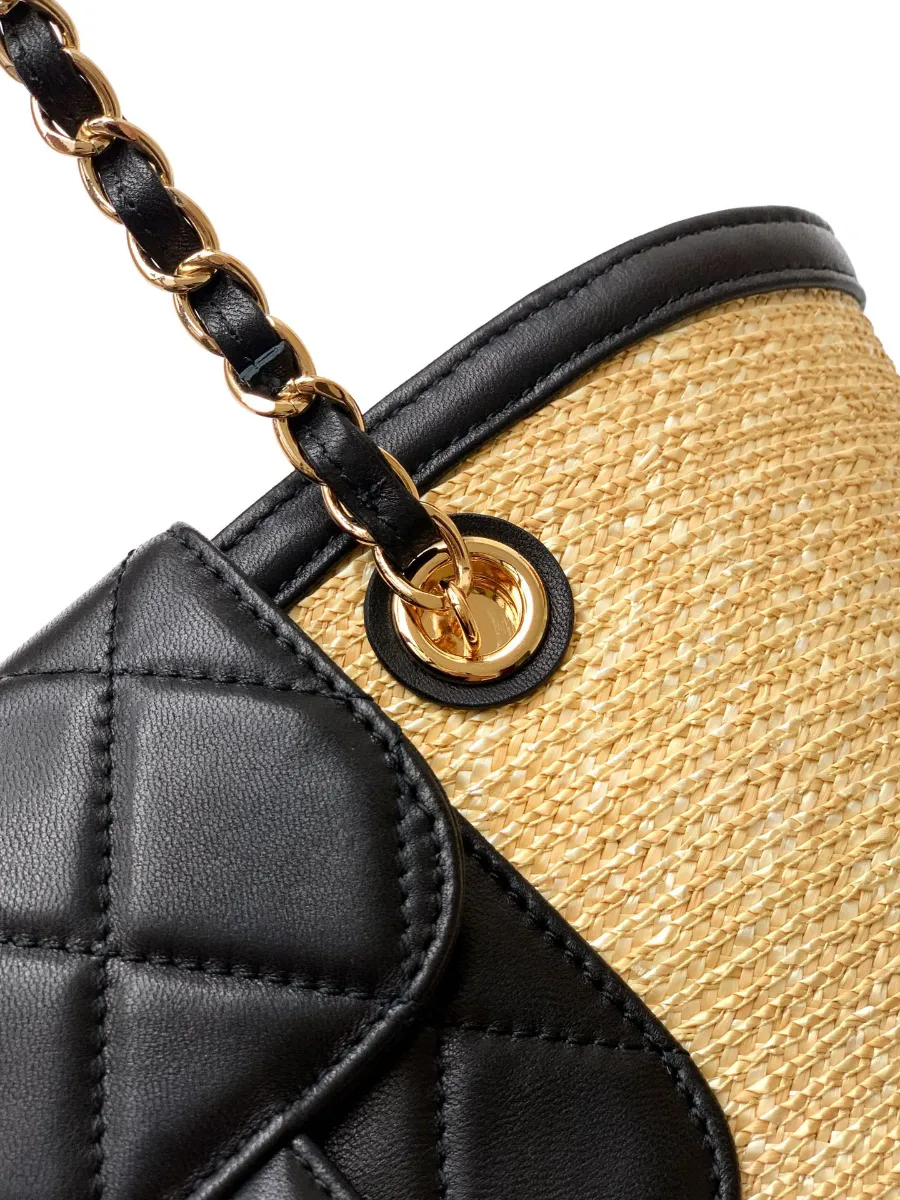 chanel_26c_latest_woven_totebag_as5951_detail_03.jpg