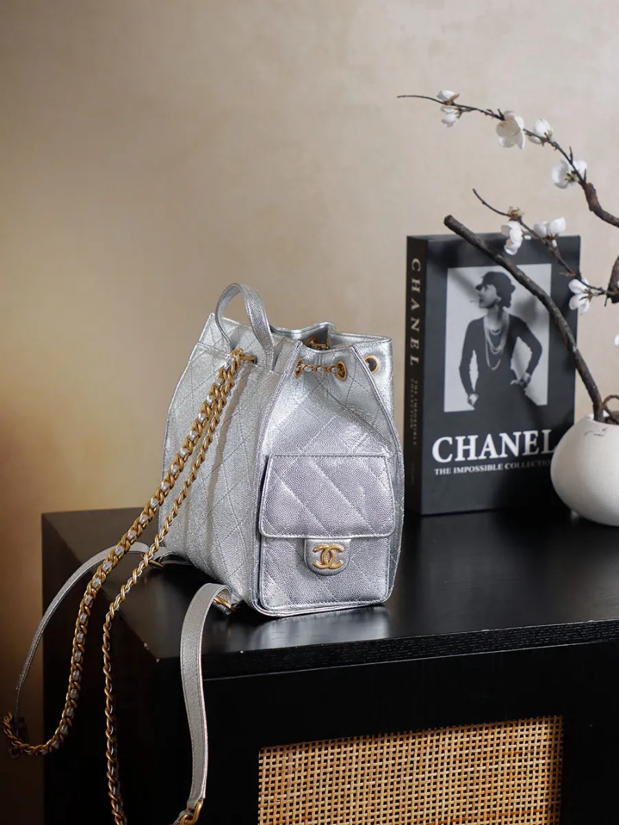 chanel_25b_double_shoulder-bag_backpack_as5600_side.jpg