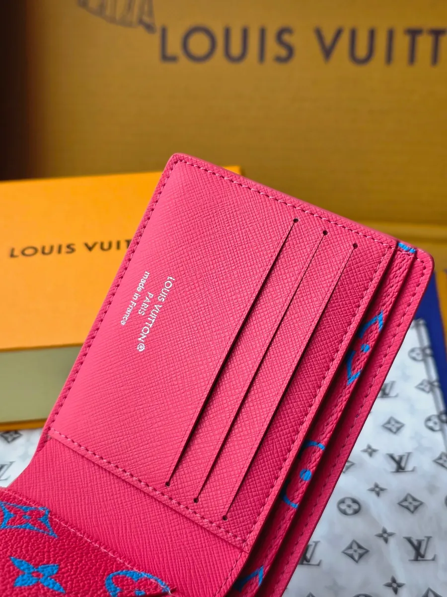Louis_Vuitton_루이비통_멀티플_모노그램_반지갑_M14694_detail_04.jpg